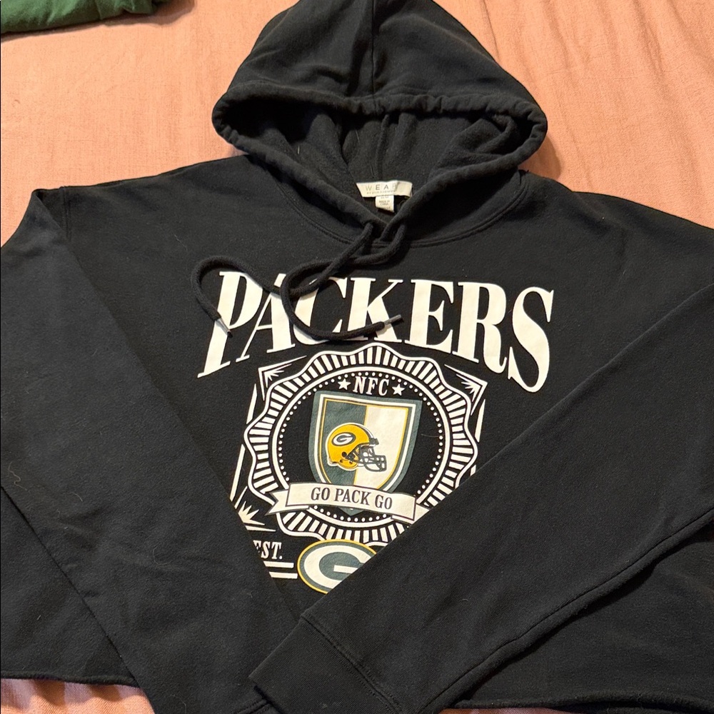 Women’s Cropped Packers Black Hoodie